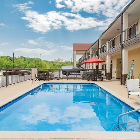 Super 8 By Wyndham Columbia 