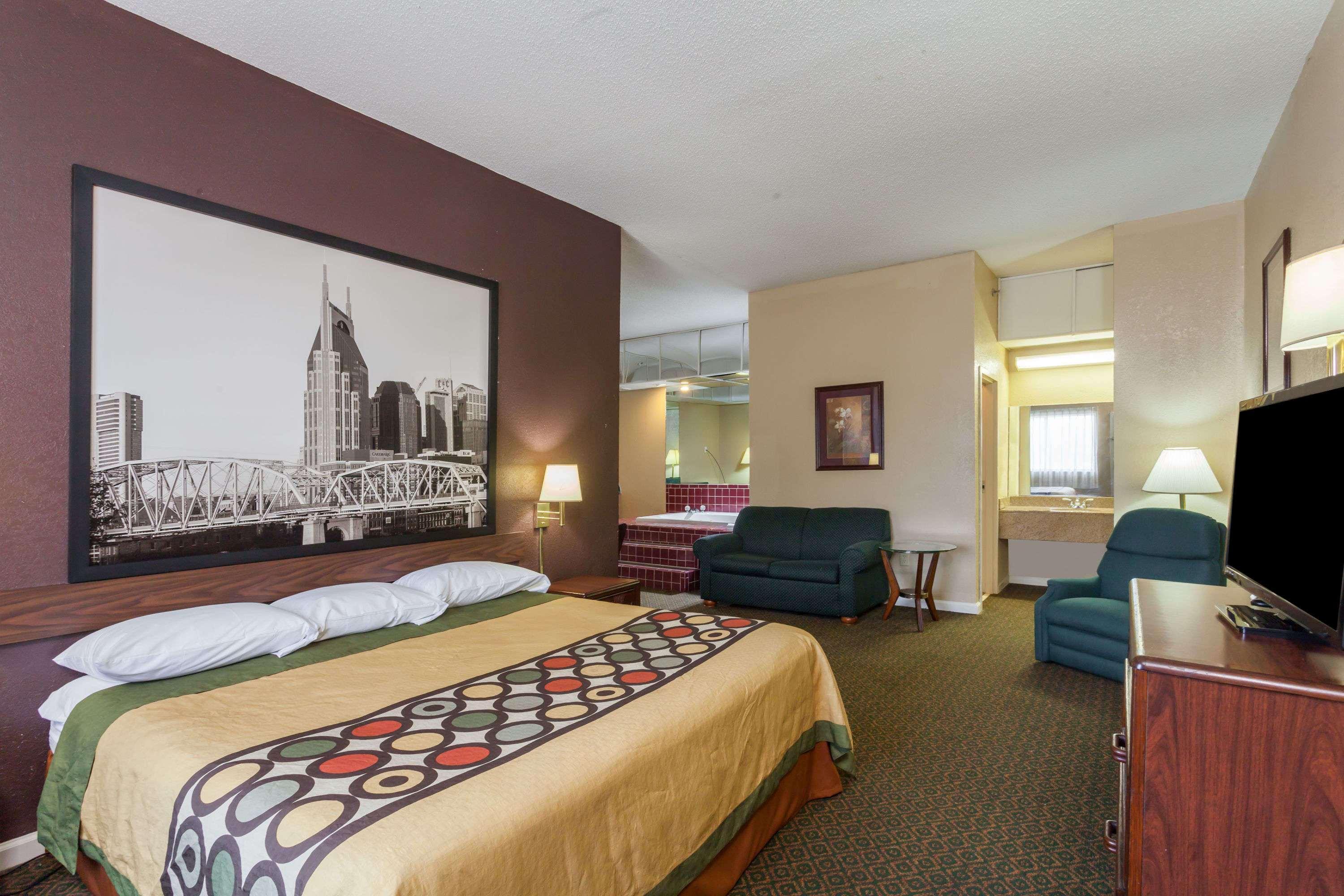 Hotel Super 8 By Wyndham 2*