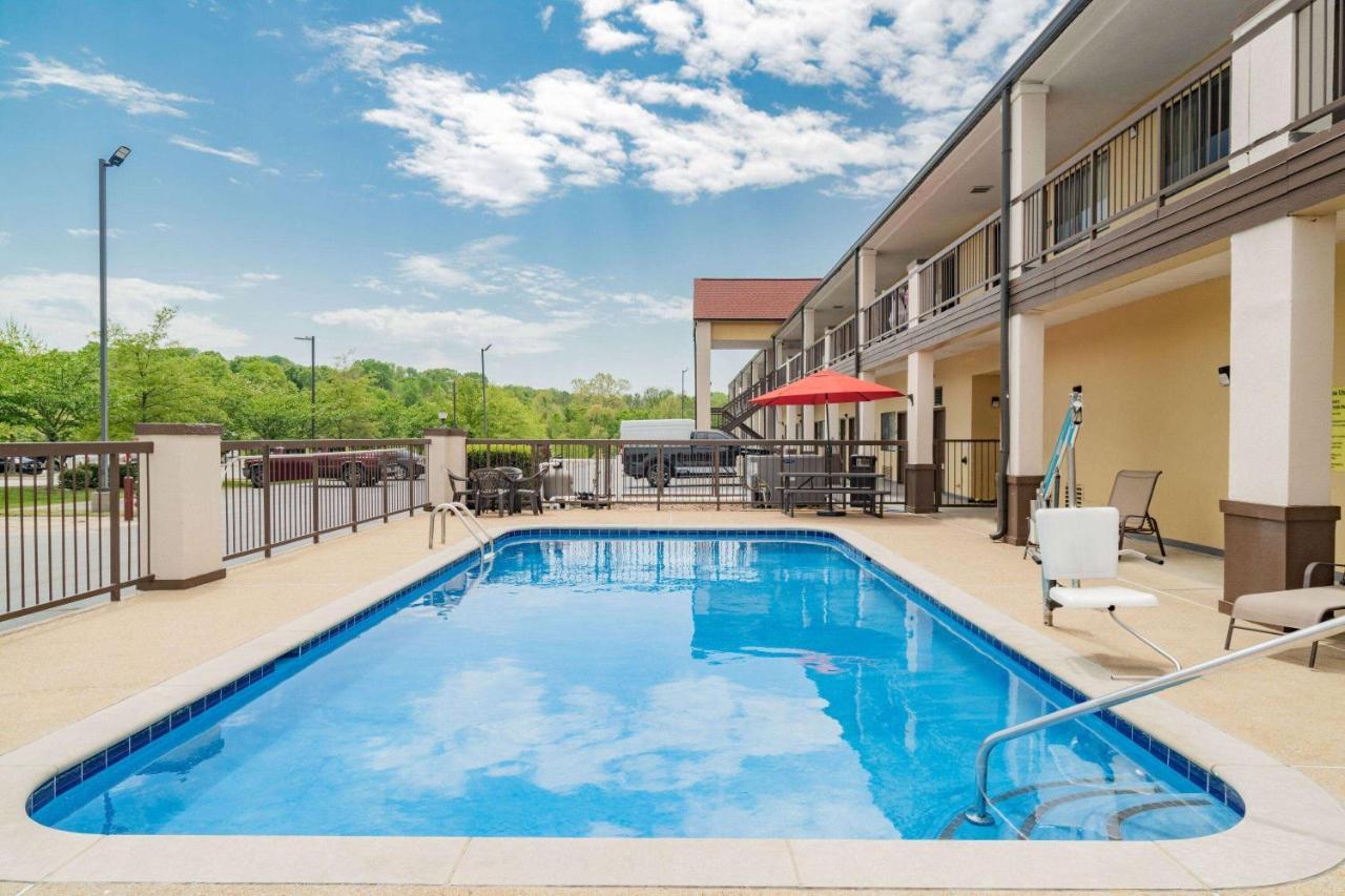 Super 8 By Wyndham 2* Columbia