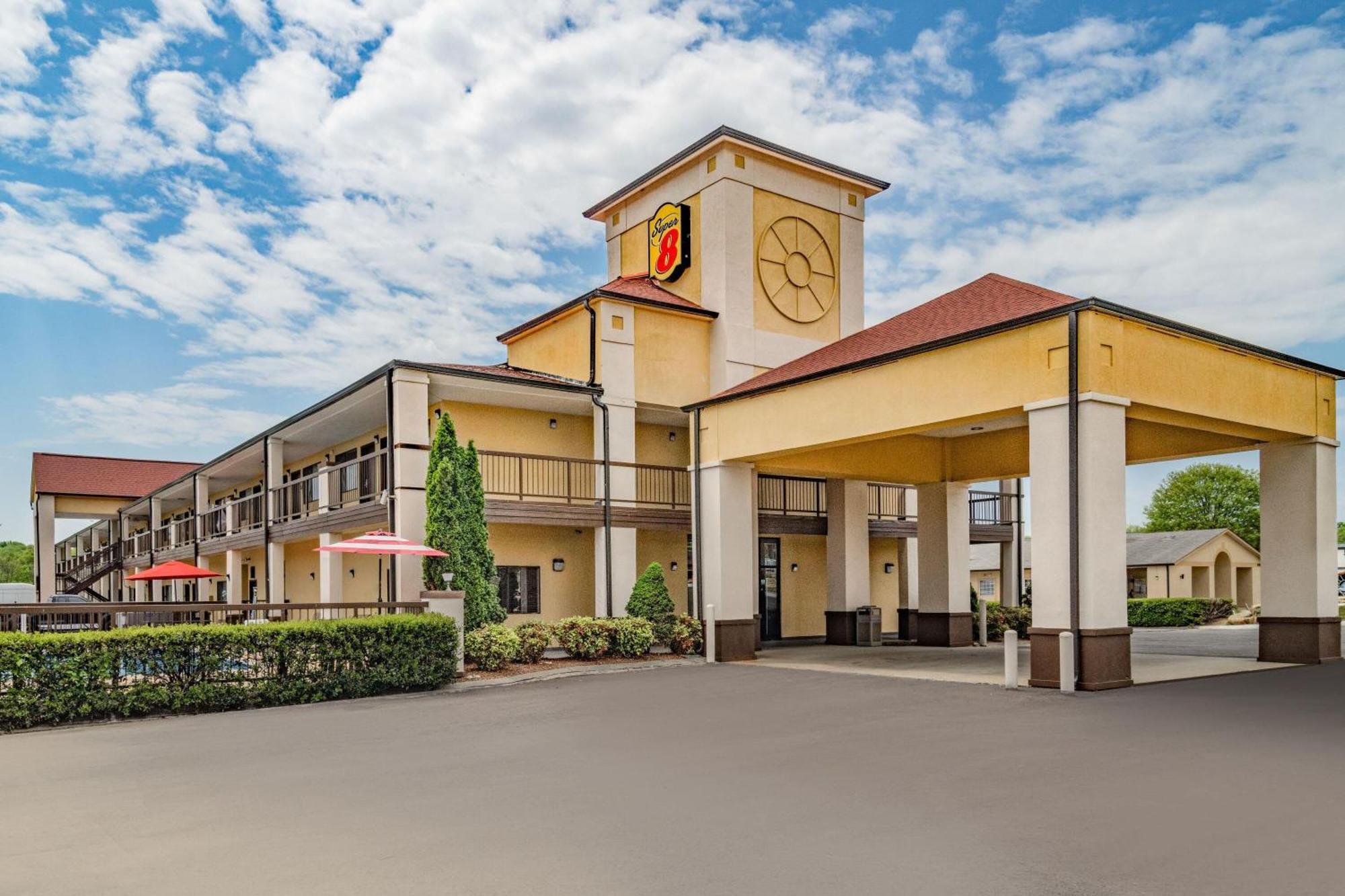 Super 8 By Wyndham 2*