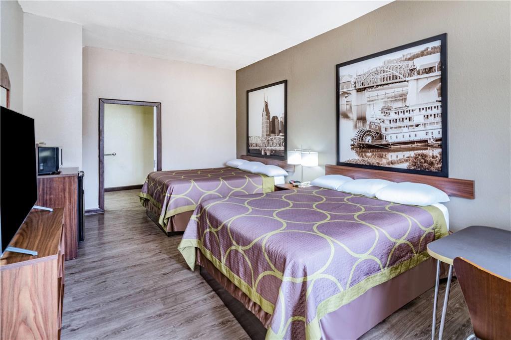Hotel Super 8 By Wyndham 2*