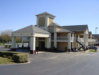 Hotel Super 8 By Wyndham Columbia